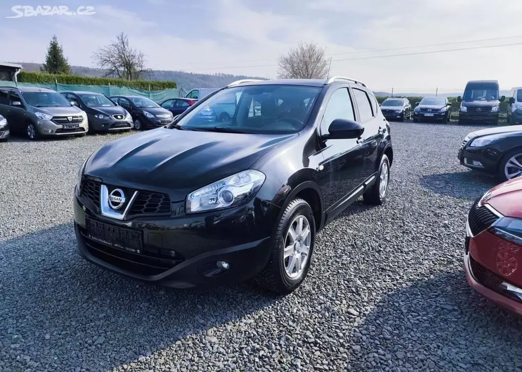 Nissan Qashqai 2.0 dCi 4x4 Automat, Navi nafta